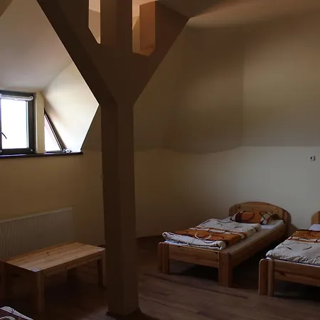 Inn 5. Halasz Fogado *